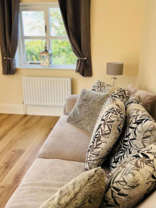 Hillcrest Lodge, Private Apartment On Lough Corrib, Oughterard Galway Exteriér fotografie