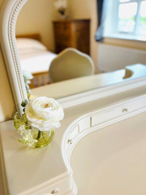Hillcrest Lodge, Private Apartment On Lough Corrib, Oughterard Galway Exteriér fotografie