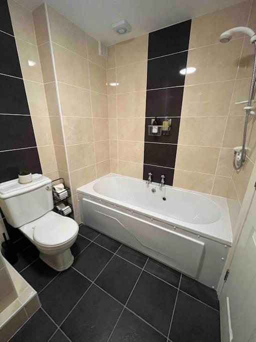 Hillcrest Lodge, Private Apartment On Lough Corrib, Oughterard Galway Exteriér fotografie